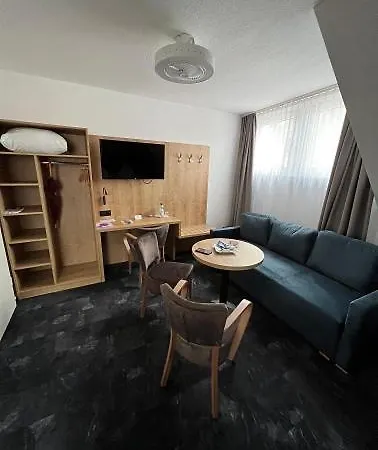 Alpha Hotell 3*