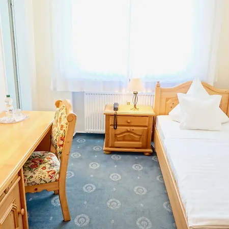 Alpha מלון הנובר